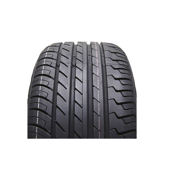 لاستیک خودرو تراینگل مدل TR918 سایز 185/65R15